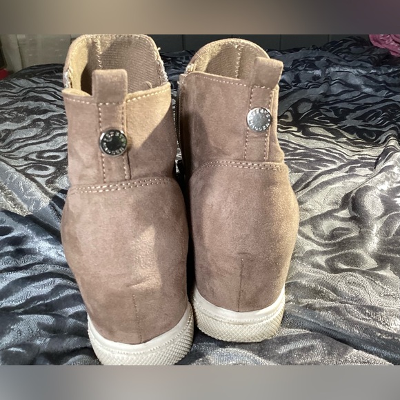 Steve Madden Double Zip Kids Jwedgiee Sneaker Size 5M - Picture 4 of 13